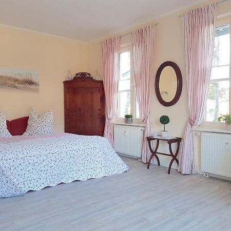 Ferienwohnungen Im Haus Boree Prerow Eksteriør billede